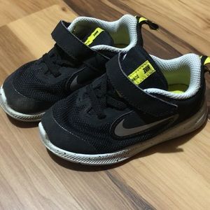 Toddler Nike sneakers